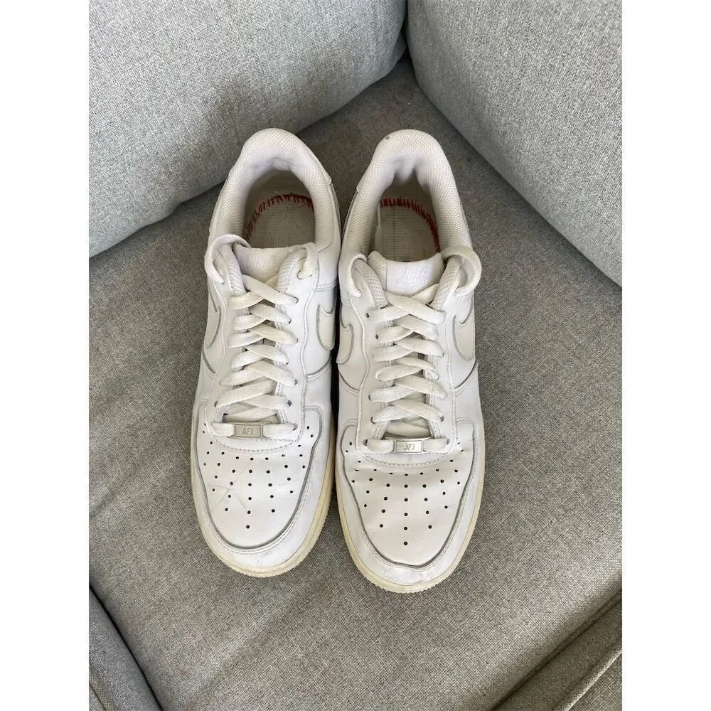 Nike Air Force 1 Low '07 White Sneakers Unisex Size 9 Athletic Shoes
